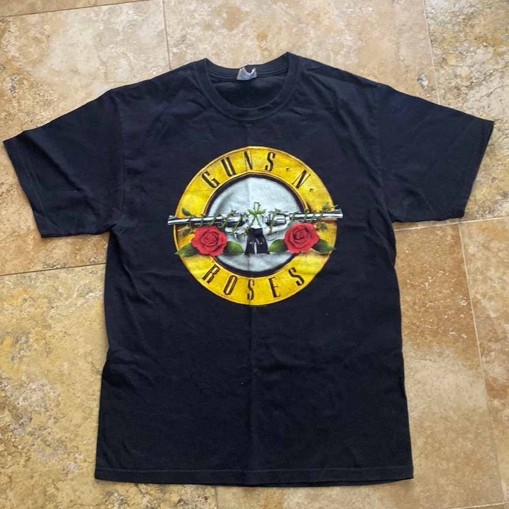 Guns N’ Roses rise black crewneck short sleeve band tee shirt women’s Medium